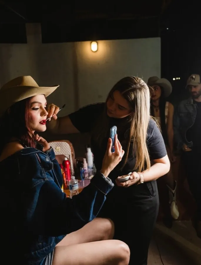 Backstage de producción, Kislev Makeup